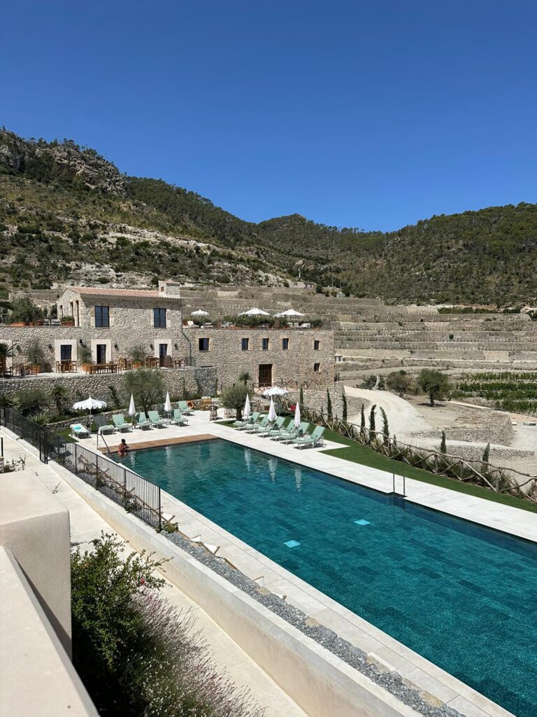 Private jet to Mallorca, stay in the Son Bunyola hotel