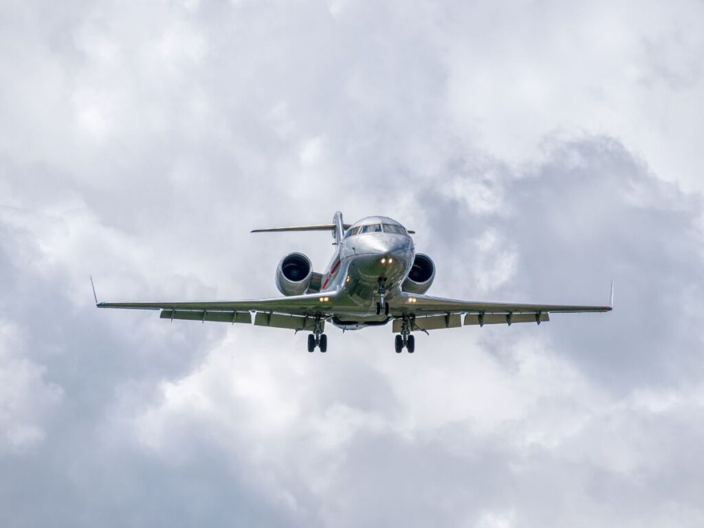 Looking for cheap private jet charters or to buy the cheapest plane? This private jet in flight symbolizes accessible private aviation. Explore options for affordable private flights and rentals.